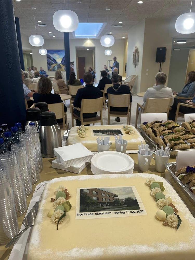 Sjukeheimen er offisielt opna - Klikk for stort bilete