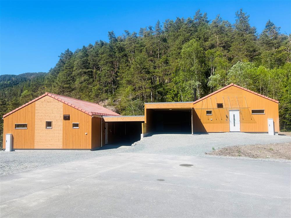 Fasade av rekrutteringsbustad - Klikk for stort bilete